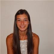 Laureata in Lingue impartisce ripetizioni di Inglese, Storia, Letteratura italiana e straniere